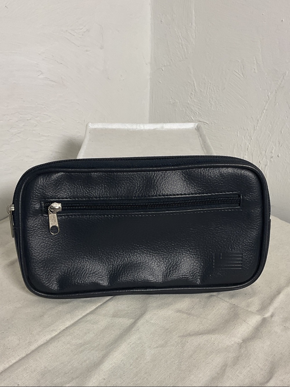 Navy Blue Faux Leather American Flag Travel Pouch Zipper Clutch Organizer